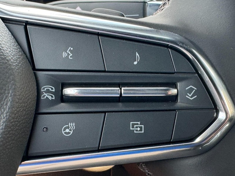 Chevrolet Tahoe Vehicle Full-screen Gallery Image 17