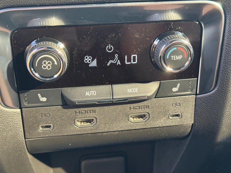 Chevrolet Tahoe Vehicle Full-screen Gallery Image 8