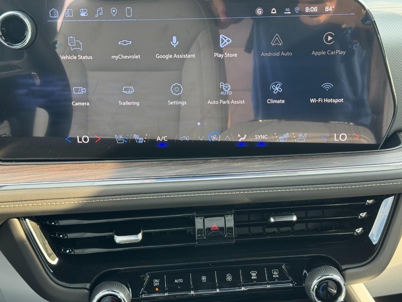 Chevrolet Tahoe Vehicle Full-screen Gallery Image 11