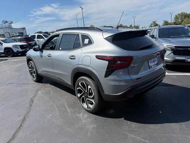 Chevrolet Trax Vehicle Full-screen Gallery Image 3