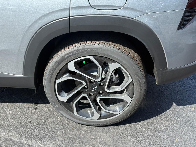 Chevrolet Trax Vehicle Full-screen Gallery Image 4