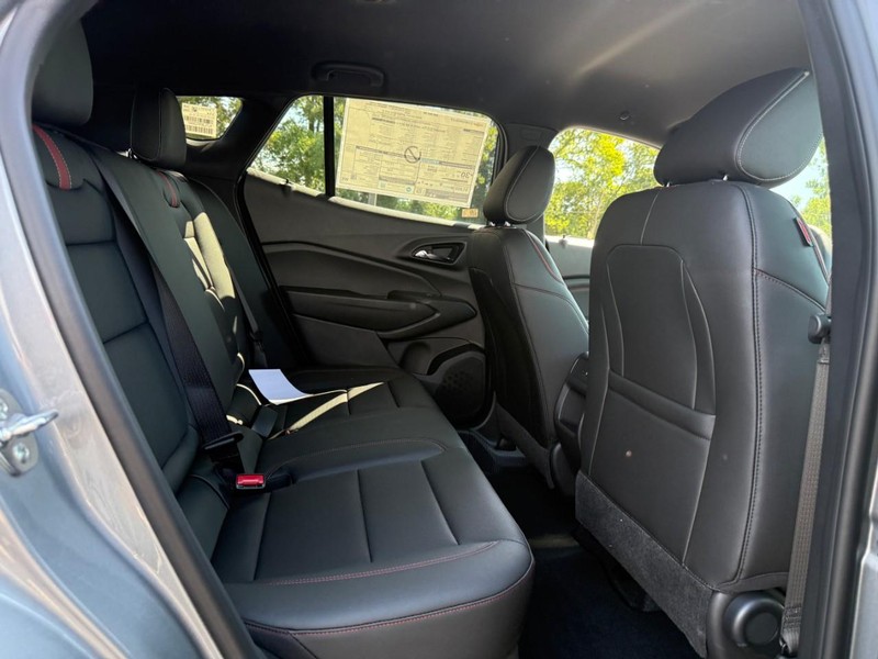 Chevrolet Trax Vehicle Full-screen Gallery Image 5