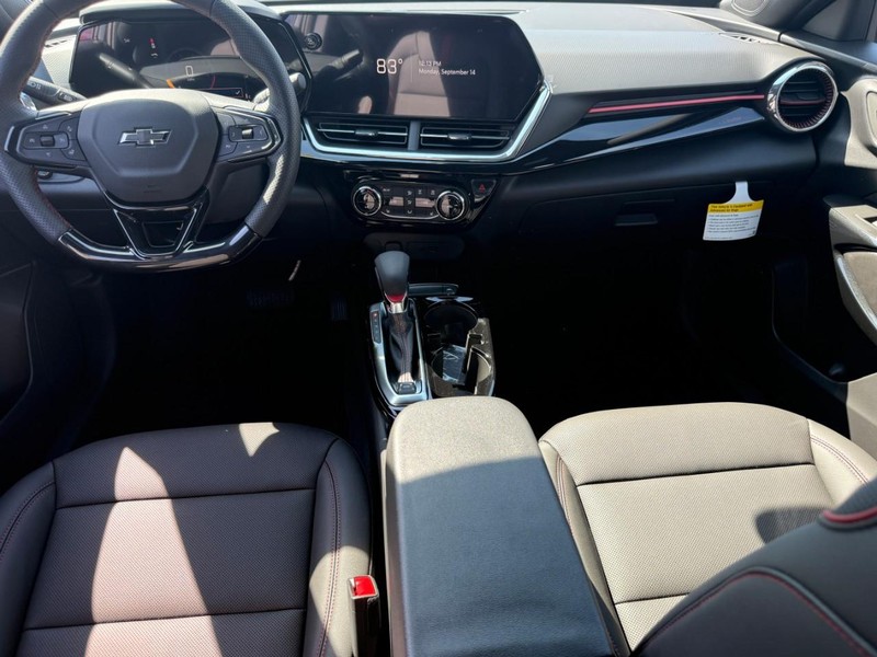 Chevrolet Trax Vehicle Full-screen Gallery Image 6
