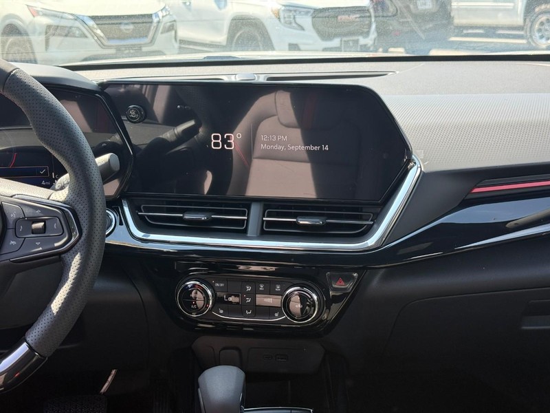 Chevrolet Trax Vehicle Full-screen Gallery Image 8