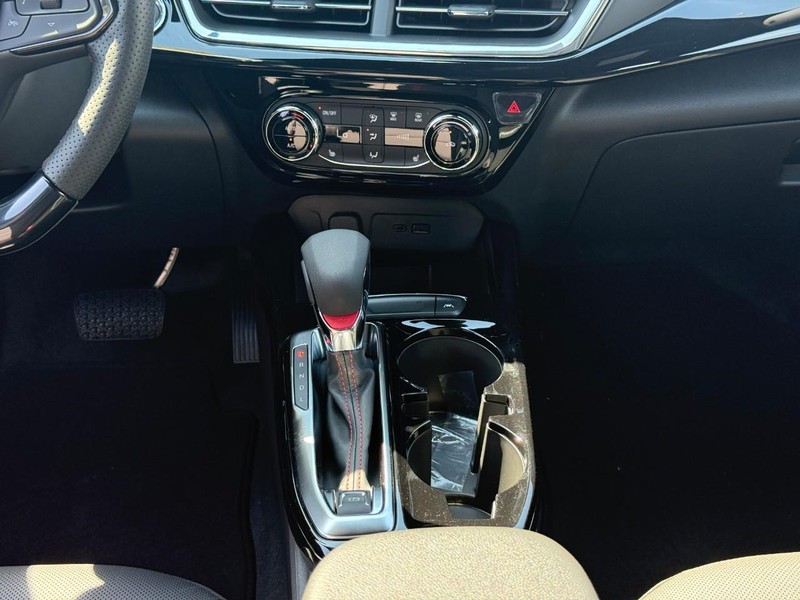 Chevrolet Trax Vehicle Full-screen Gallery Image 9