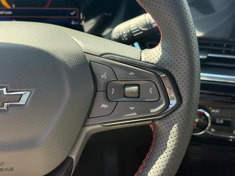Chevrolet Trax Vehicle Full-screen Gallery Image 14