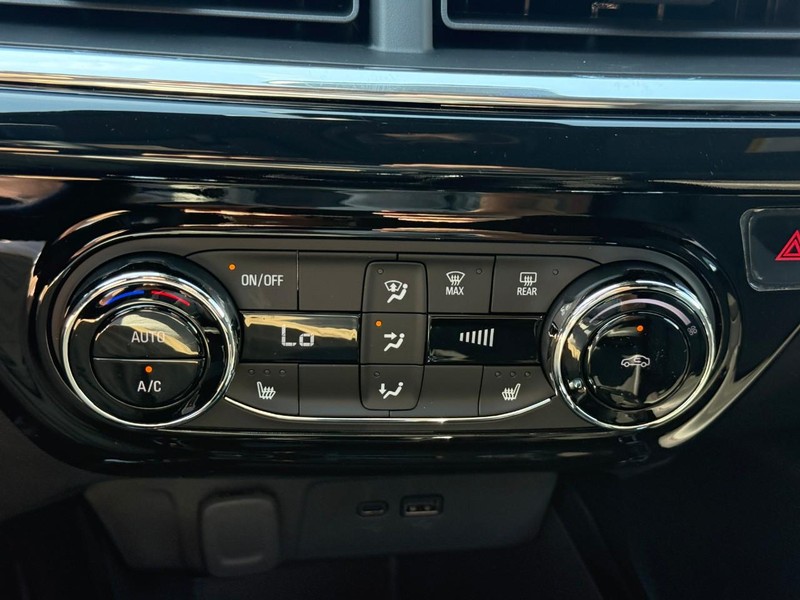 Chevrolet Trax Vehicle Full-screen Gallery Image 16
