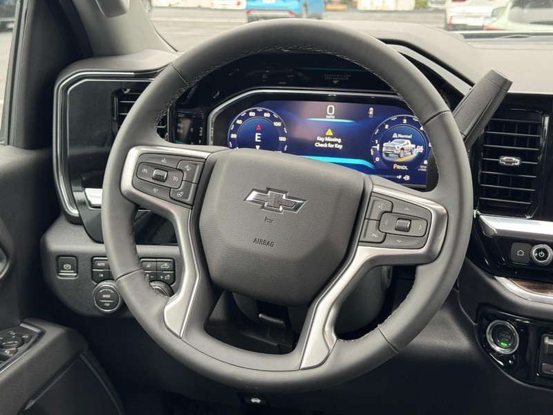 Chevrolet Silverado 2500HD Vehicle Full-screen Gallery Image 8