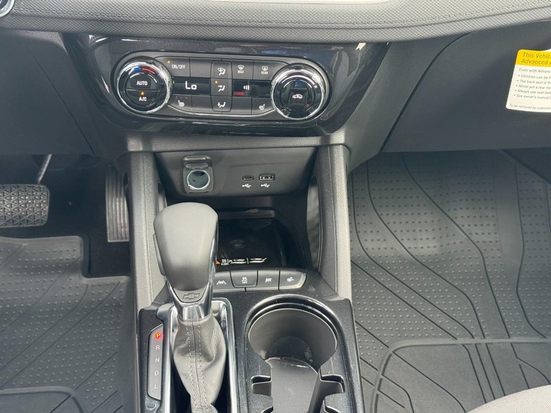 Chevrolet TrailBlazer Vehicle Full-screen Gallery Image 10