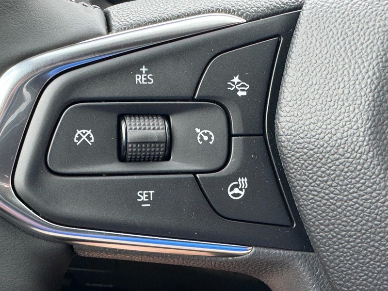 Chevrolet TrailBlazer Vehicle Full-screen Gallery Image 13