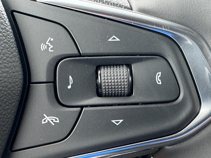 Chevrolet TrailBlazer Vehicle Full-screen Gallery Image 14