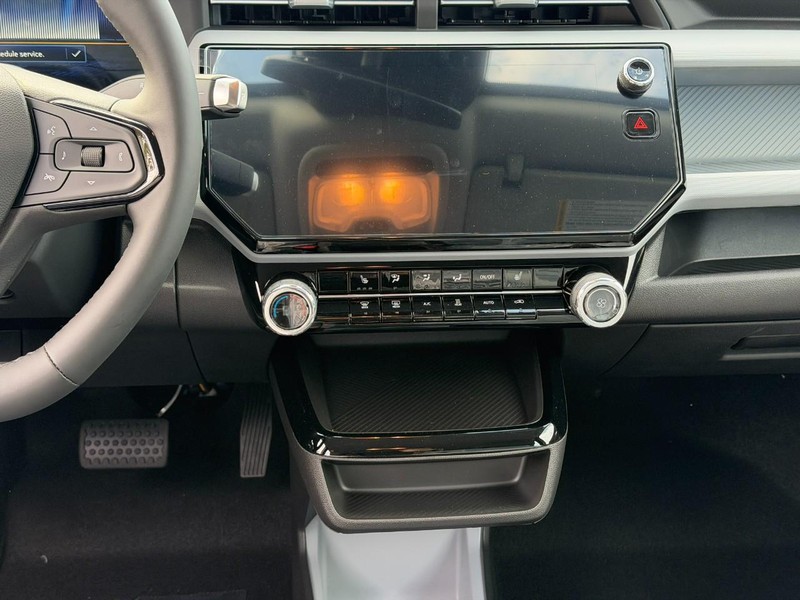 Chevrolet Bolt Vehicle Full-screen Gallery Image 7