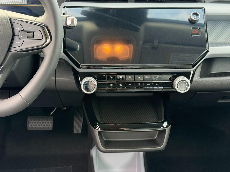 Chevrolet Bolt Vehicle Full-screen Gallery Image 7