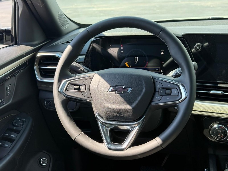 Chevrolet TrailBlazer Vehicle Full-screen Gallery Image 8