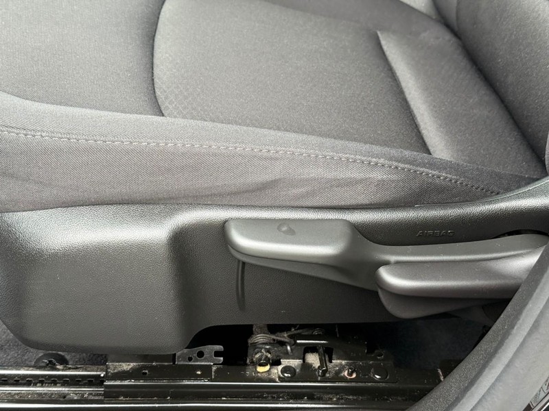 Chevrolet Malibu Vehicle Full-screen Gallery Image 18