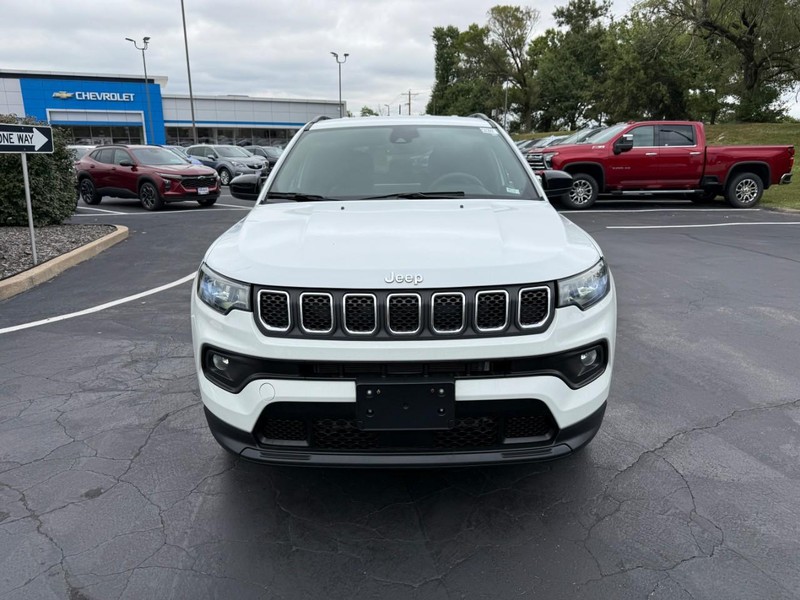 Jeep Compass Vehicle Full-screen Gallery Image 9