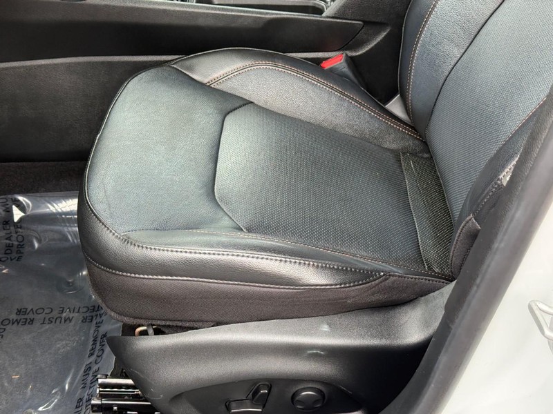 Jeep Compass Vehicle Full-screen Gallery Image 18