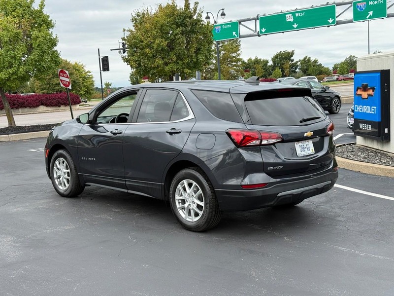 Chevrolet Equinox Vehicle Full-screen Gallery Image 3
