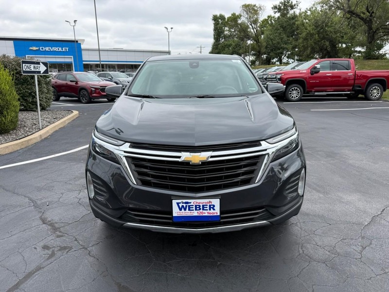 Chevrolet Equinox Vehicle Full-screen Gallery Image 10