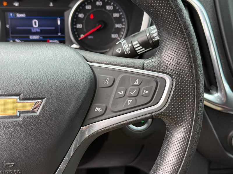 Chevrolet Equinox Vehicle Full-screen Gallery Image 20