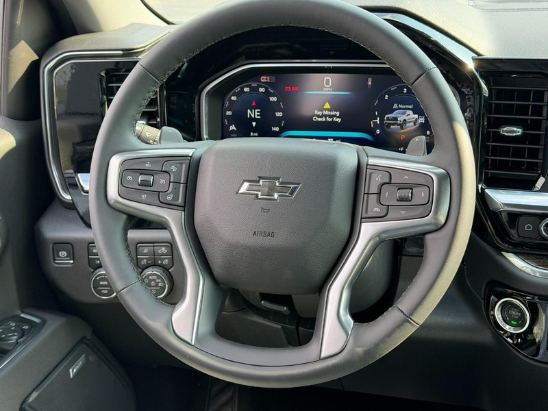 Chevrolet Silverado 1500 Vehicle Full-screen Gallery Image 6
