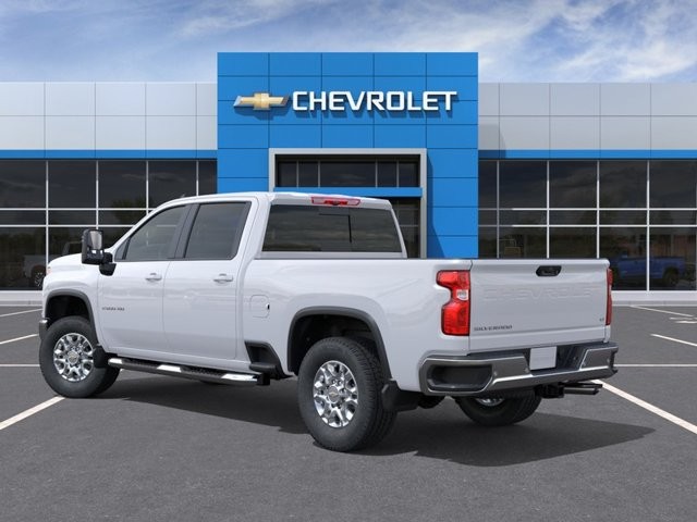 Chevrolet Silverado 2500HD Vehicle Full-screen Gallery Image 3