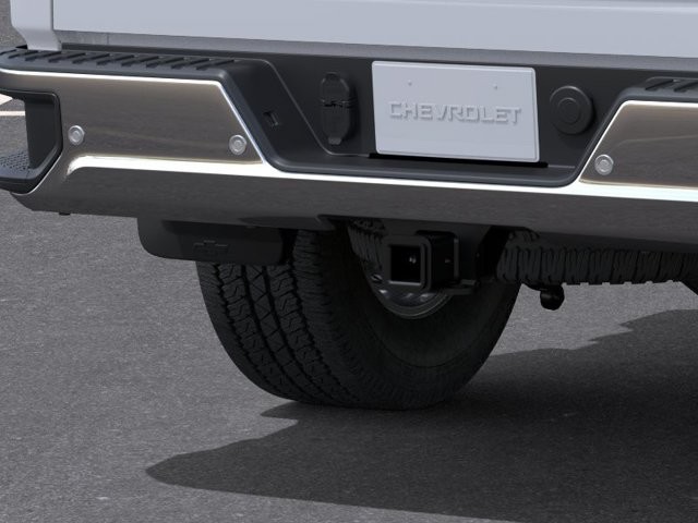 Chevrolet Silverado 2500HD Vehicle Full-screen Gallery Image 15