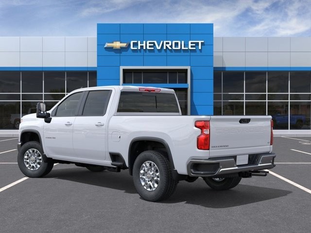 Chevrolet Silverado 2500HD Vehicle Full-screen Gallery Image 3