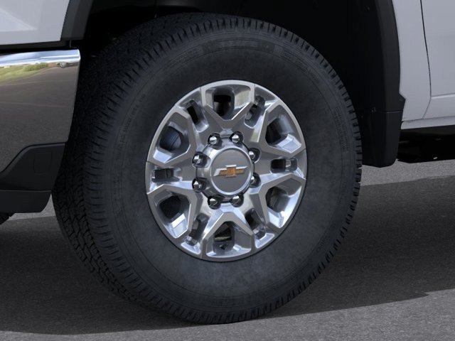 Chevrolet Silverado 2500HD Vehicle Full-screen Gallery Image 11