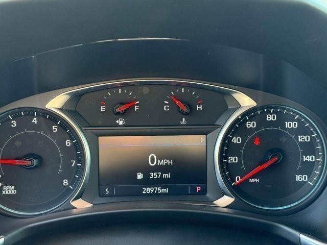 Chevrolet Equinox Vehicle Full-screen Gallery Image 22