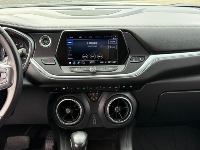 Chevrolet Blazer Vehicle Full-screen Gallery Image 13