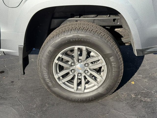 Chevrolet Colorado Vehicle Full-screen Gallery Image 04