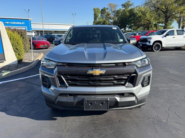 Chevrolet Colorado Vehicle Full-screen Gallery Image 09