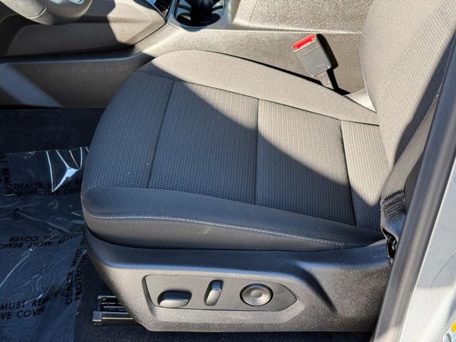 Chevrolet Colorado Vehicle Full-screen Gallery Image 16