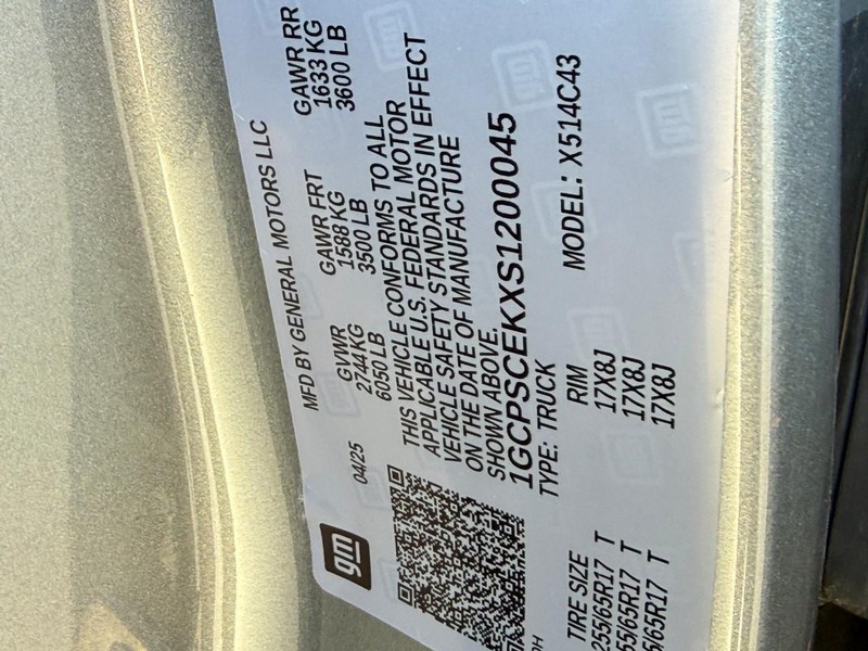 Chevrolet Colorado Vehicle Full-screen Gallery Image 24