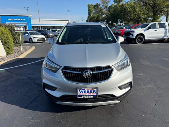 Buick Encore Vehicle Full-screen Gallery Image 09