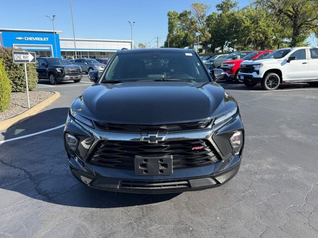 Chevrolet Blazer Vehicle Full-screen Gallery Image 09