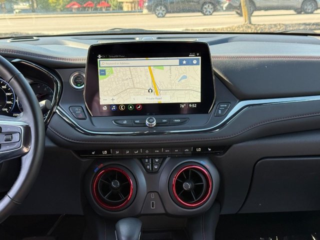 Chevrolet Blazer Vehicle Full-screen Gallery Image 13