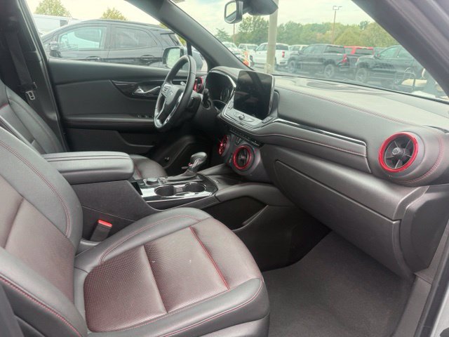 Chevrolet Blazer Vehicle Full-screen Gallery Image 06