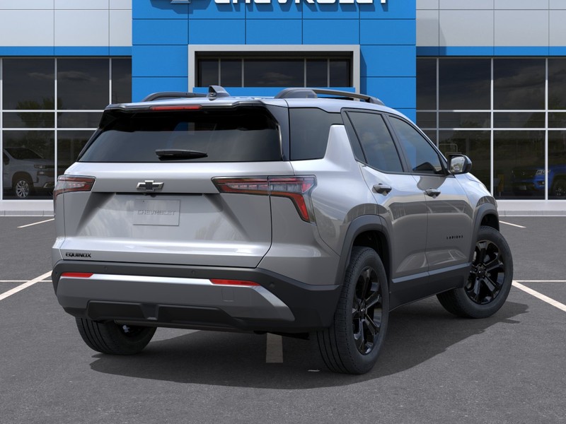 Chevrolet Equinox Vehicle Full-screen Gallery Image 4