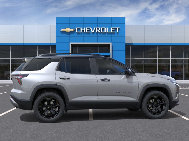 Chevrolet Equinox Vehicle Full-screen Gallery Image 5