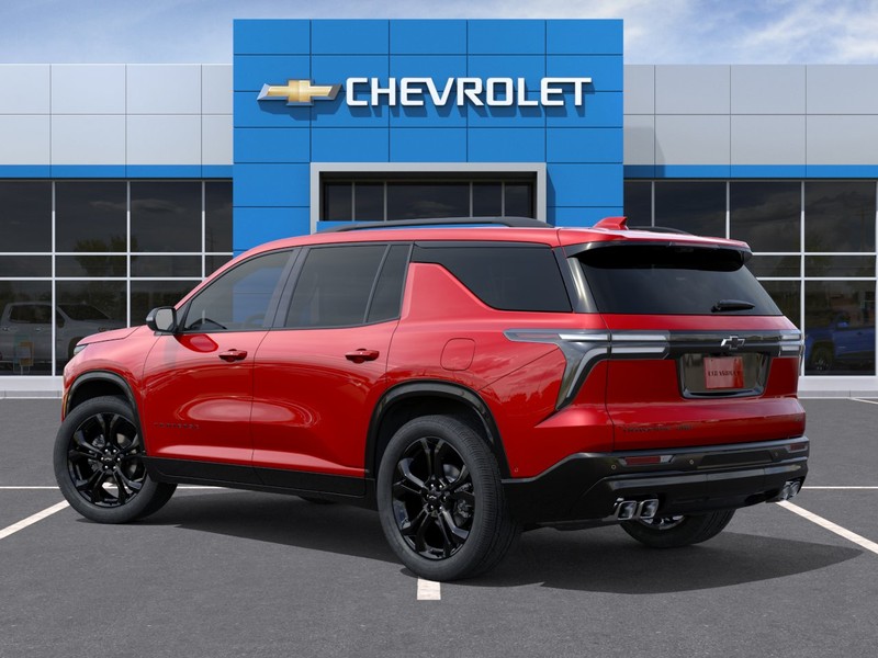 Chevrolet Traverse Vehicle Full-screen Gallery Image 3