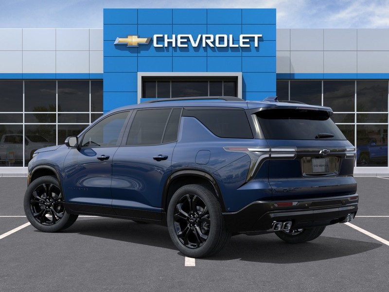 Chevrolet Traverse Vehicle Full-screen Gallery Image 3