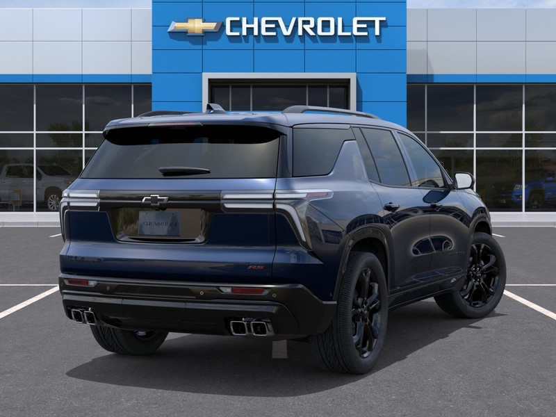 Chevrolet Traverse Vehicle Full-screen Gallery Image 4