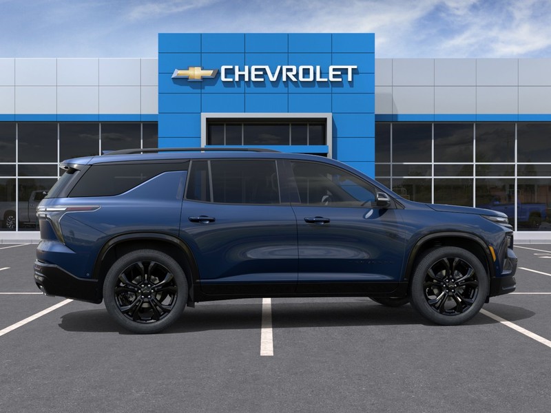 Chevrolet Traverse Vehicle Full-screen Gallery Image 5
