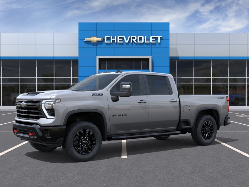 Chevrolet Silverado 2500HD Vehicle Full-screen Gallery Image 2