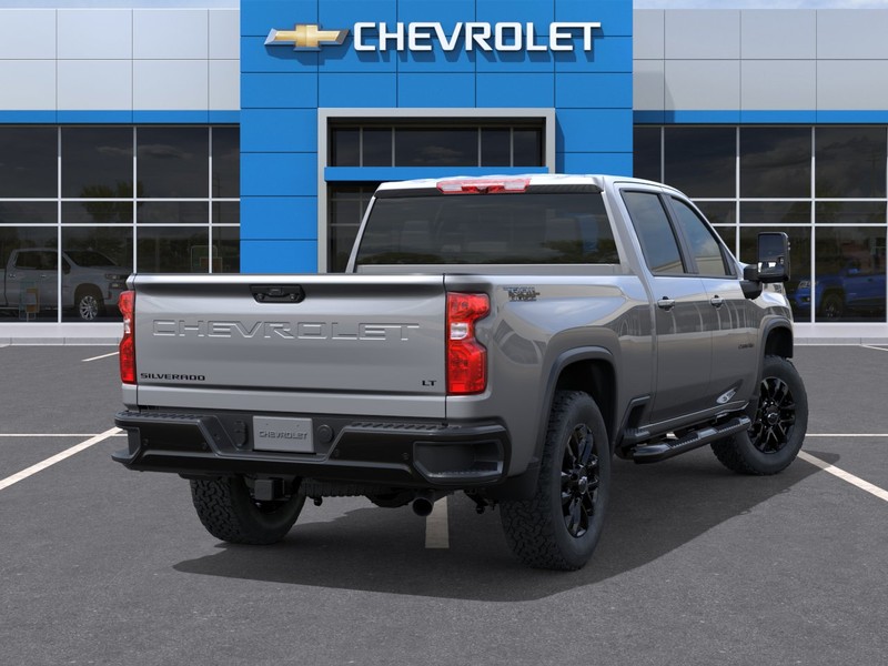 Chevrolet Silverado 2500HD Vehicle Full-screen Gallery Image 4