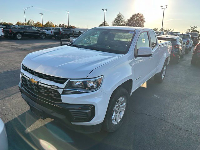 Chevrolet Colorado Vehicle Full-screen Gallery Image 02