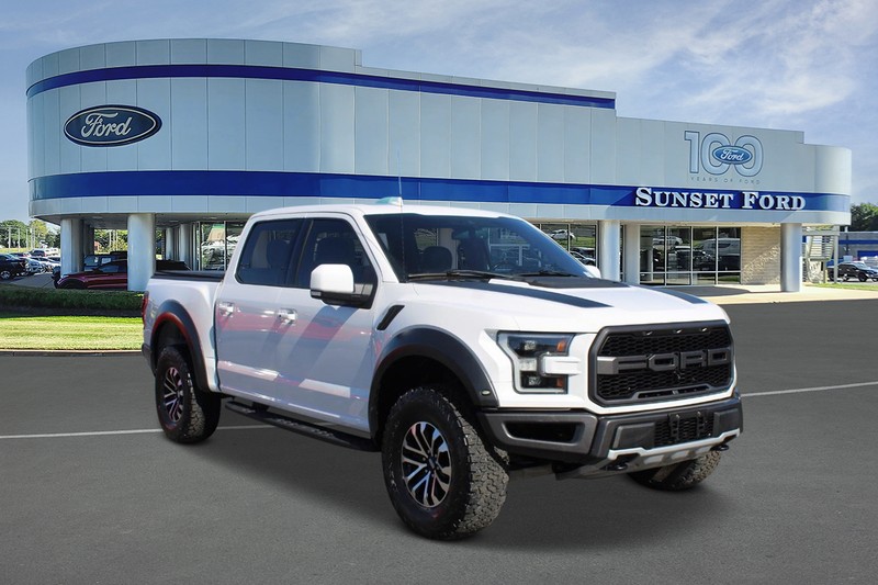 The 2019 Ford F-150 4WD Raptor SuperCrew photos