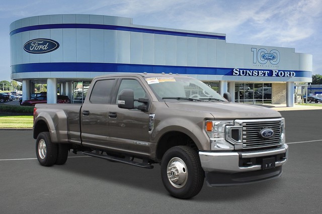 2022 Ford Super Duty F-350 DRW 4WD XLT Crew Cab at Sunset Ford St. Louis in St. Louis MO